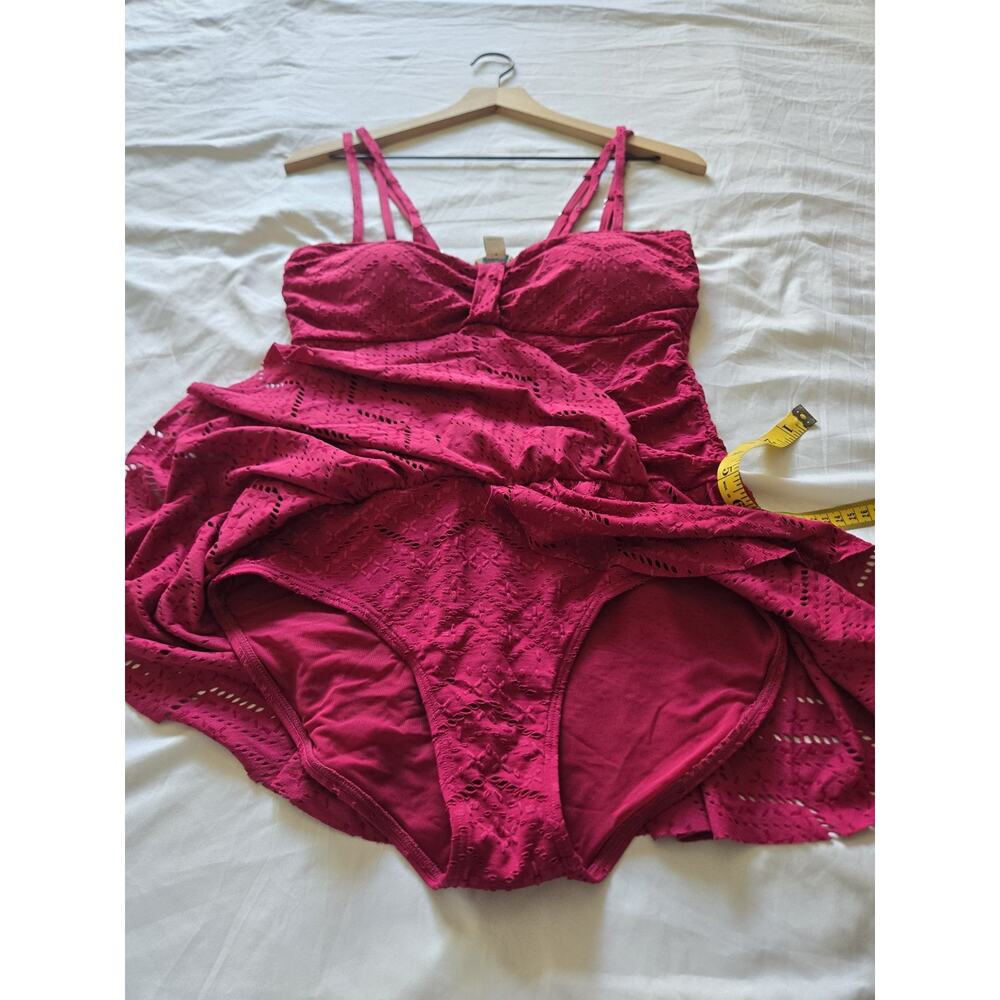 Sundance Seas The Day One Piece Swimsuit MED Fushia Magenta Eyelet Bathing Suit - Picture 5 of 7